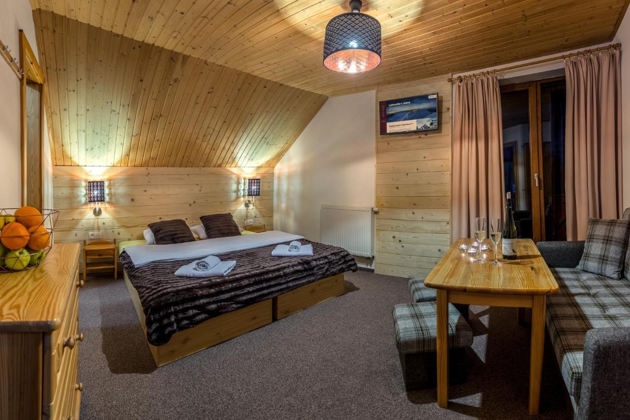 Apartmany A Studia Villa Flora Liptovská Sielnica Exterior foto