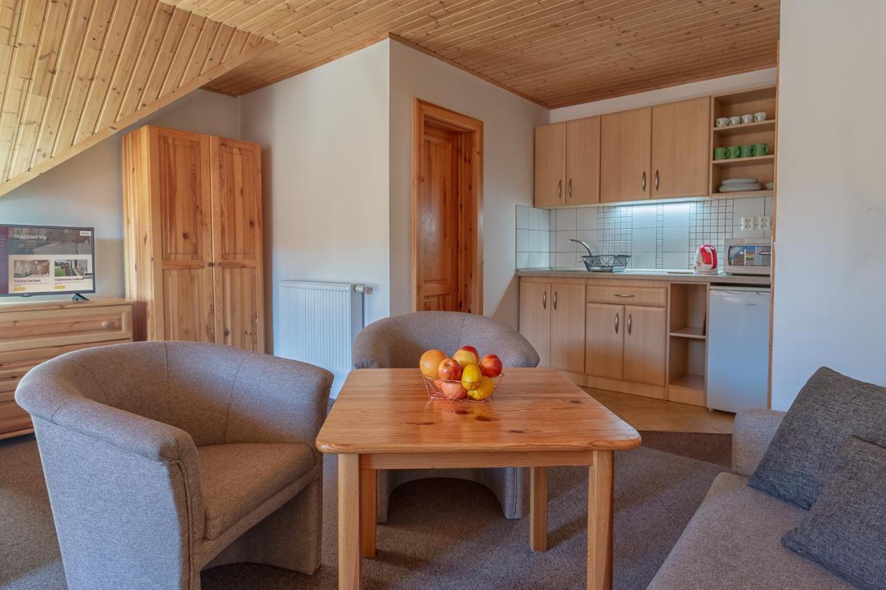 Apartmany A Studia Villa Flora Liptovská Sielnica Exterior foto
