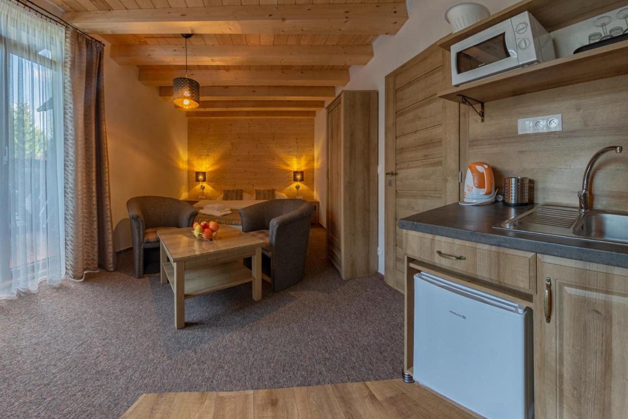 Apartmany A Studia Villa Flora Liptovská Sielnica Exterior foto