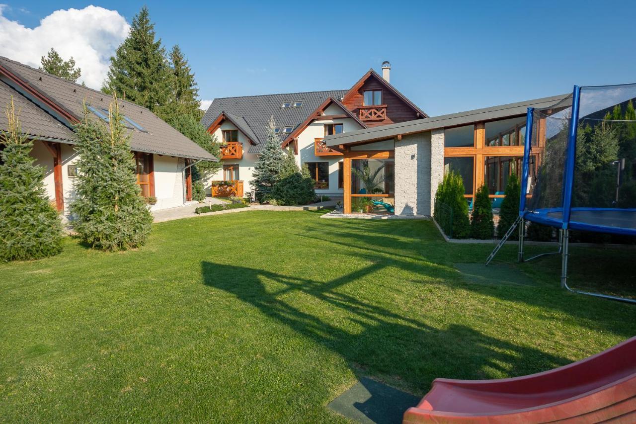 Apartmany A Studia Villa Flora Liptovská Sielnica Exterior foto